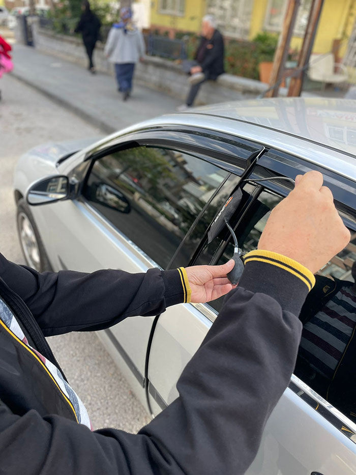 Bozcaada Oto Kilitçisi